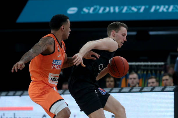 年温网击败 年温网击败